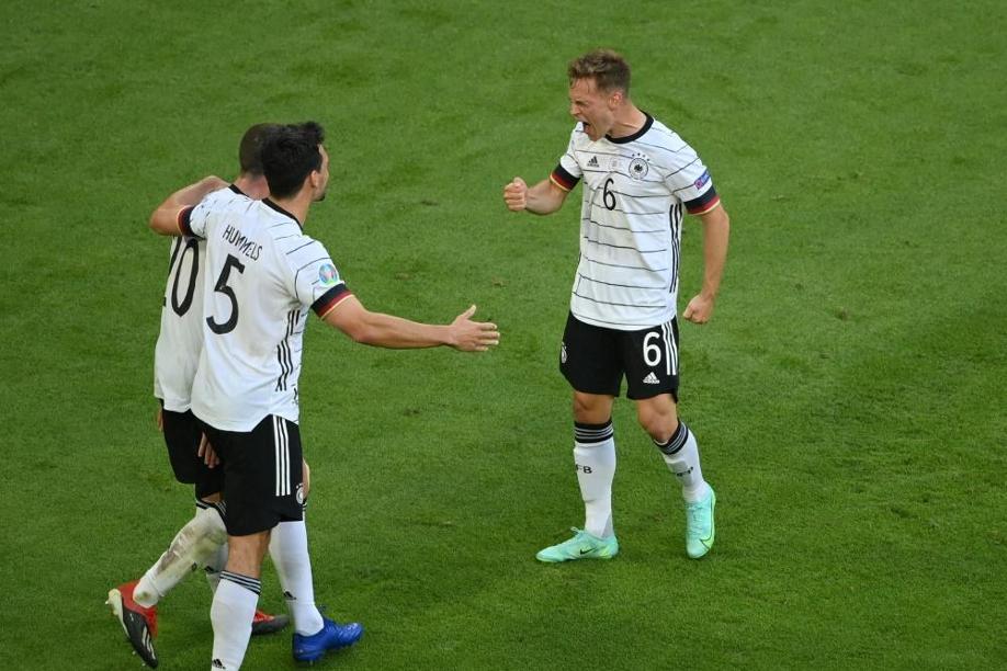 FanQ-Blitz-Umfrage: 84,2 Prozent glauben an Achtelfinale der DFB-Elf