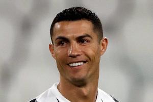 Fußballstar Cristiano Ronaldo bricht nicht nur im Stadion Rekorde