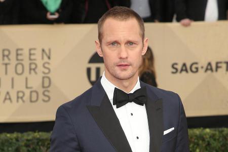 Serienfans kennen und lieben Alexander Skarsgård (42): Der schwedische Hottie spielte schon in 