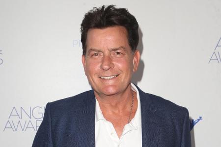 Er sorgte in letzter Zeit eher mit Skandalen statt Filmen für Schlagzeilen: Charlie Sheen (53). Das Schauspieltalent hat der...