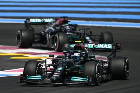 Mercedes meldet sich im Frankreich-Training zurück Mercedes meldet sich im Frankreich-Training zurück