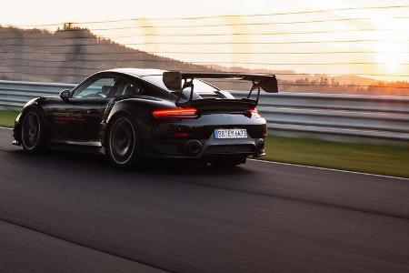 Porsche 911 GT2 RS Manthey Performance Nürburgring Nordschleife Rekord