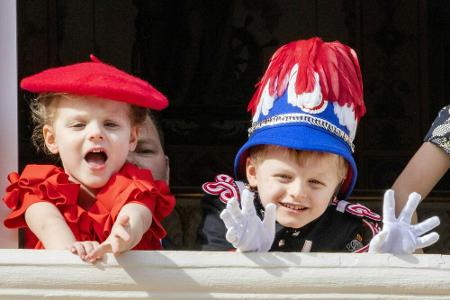 In Monaco musste das Volk lange auf Thronfolger-Nachwuchs des Fürsten warten. Albert II. und seine Frau Charlène von Monaco ...