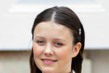 Seine jüngere Schwester Prinzessin Isabella wurde am 21. April 2007 geboren und ist die erste Prinzessin von Dänemark seit 1...