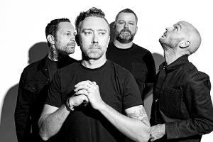 Rise Against (v.l. Joe Principe, Tim McIlrath, Brandon Barnes und Zach Blair) veröffentlichen ihr neues Album "Nowhere Gener...