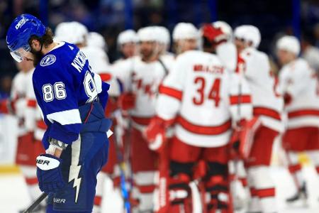 NHL: Titelverteidiger Tampa Bay kassiert erste Niederlage NHL: Titelverteidiger Tampa Bay kassiert erste Niederlage