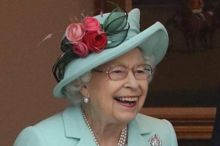 Queen Elizabeth II. wird mit einer besonderen Parade gefeiert.