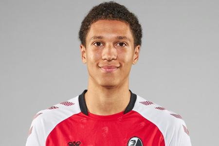 Talent Burkart rückt in Freiburger Profikader auf Talent Burkart rückt in Freiburger Profikader auf