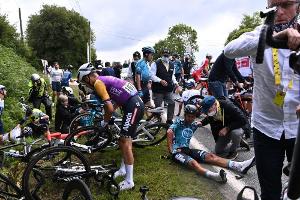 Nach Massencrash: Tour-Veranstalter wollen Zuschauerin verklagen