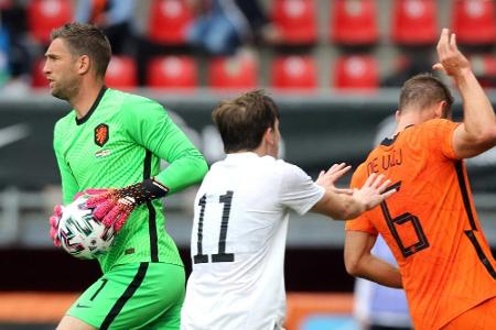 Oldie Stekelenburg bei EM im Oranje-Tor