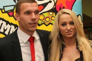 "Mr. und Mrs. Podolksi": Lukas Podolski feiert zehnten Hochzeitstag