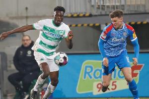 Fürth verlängert mit Abiama