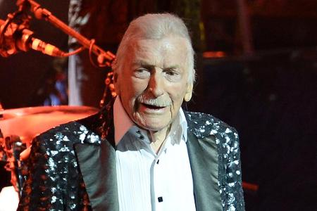 Der Bremer Musiker und Bandleader James Last stirbt am 9. Juni mit 86 Jahren in West Palm Beach, Florida. Sein Grab ist auf ...