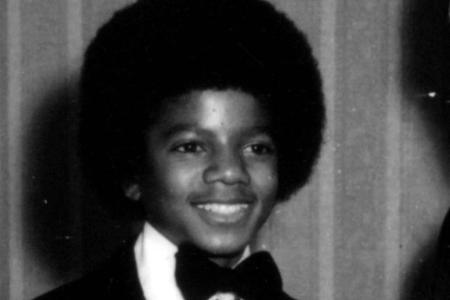 Eine extreme Veränderung hat bekanntlich auch Michael Jackson (1958-2009) im Laufe seiner langen Karriere durchgemacht.