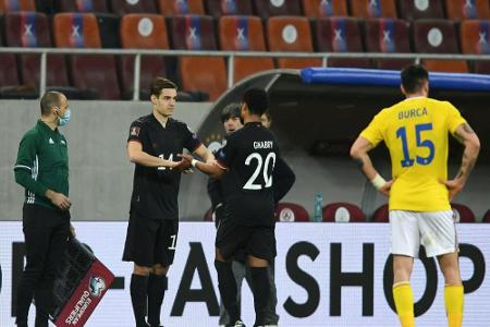 UEFA erlaubt auch bei EM fünf Wechsel UEFA erlaubt auch bei EM fünf Wechsel