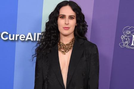 Rumer Willis (32) zeigte ihre wilde Seite. Die Tochter von Bruce Willis (66) und Demi Moore (58) berührte am Ende der Show a...