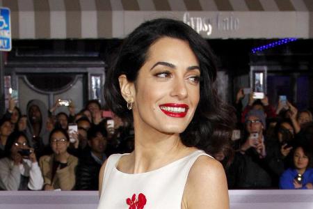 Feminin, verspielt und doch schick: Amal Clooney macht stets eine gute Figur