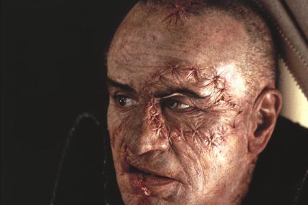 In die Rolle von Frankensteins Monster schlüpften schon mehrere Weltstars. Etwa dieser Oscar-Preisträger in 