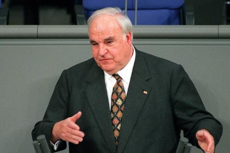 Altbundeskanzler Helmut Kohl , CDU, redet im Plenarsaal des ...