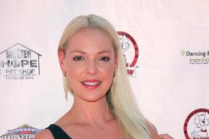 Katherine Heigl erinnert an ihren verstorbenen Bruder Jason