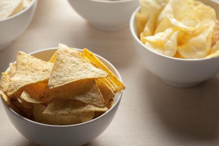 Apropos Glutamat: Auch Chips enthalten den industriellen Geschmacksverstärker, der dafür sorgt, dass der Appetit angeregt wi...