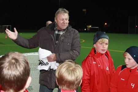 'Ich sag nur ein Wort: Vielen Dank!' (Horst Hrubesch)