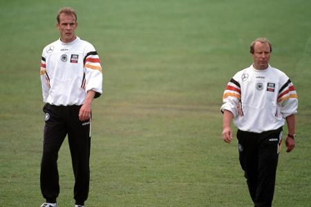 'Der ist noch nicht hier. Der Flug nach Kapstadt war ein Nichtraucherflug. Da konnte er nicht.' (Berti Vogts vor Jahren über...