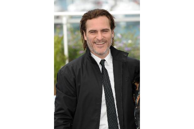 ...waren auch bei diesem Fall involviert: Joaquin Phoenix erlebte 2006 einen Autounfall, indem die Bremsen versagten und das...