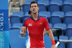 Djokovic zieht ohne Probleme ins Viertelfinale ein