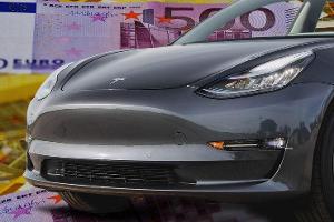 Zahlt Tesla wirklich besser?