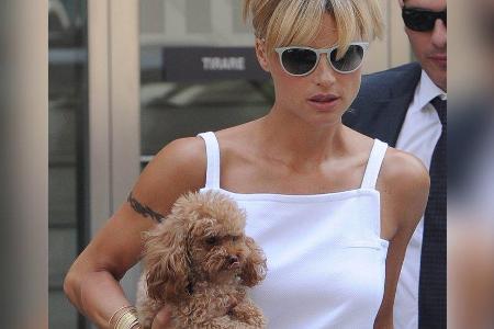 Hunde spielen im Leben von Michelle Hunziker eine große Bedeutung.