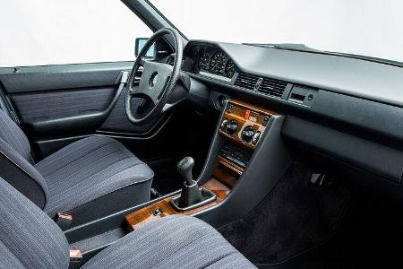 Mercedes-Benz 230E W124 (1987) 995 km
