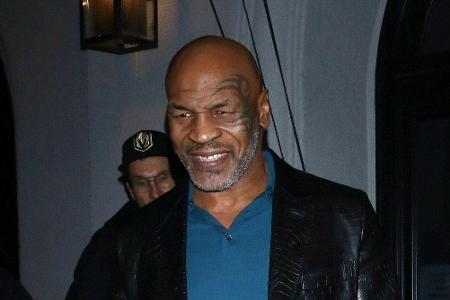 In den 80er und 90er Jahren lebte Mike Tyson mit drei Tigern zusammen. Mittlerweile gestand er, dass er es bereue, die Wildk...