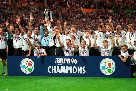 Im Jahr 1996 wurde die deutsche Nationalmannschaft zum dritten Mal nach 1972 und 1980 Europameister. Unvergessen sind die Bi...