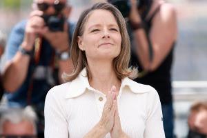 Jodie Fosters Geste des Danks auf dem roten Teppich von Cannes