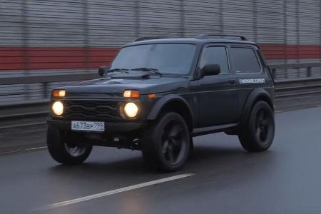 Lada Niva Bronto