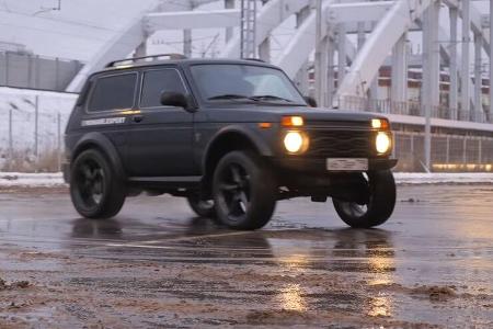 Lada Niva Bronto