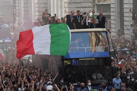 Polizei kritisiert Busfahrt von Italiens EM-Helden durch Rom