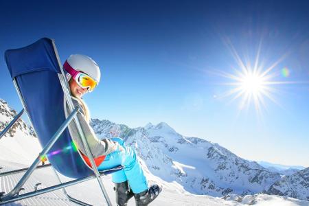 Im Winter genießen Touristen die Aussicht auf die weiße Pracht am besten ganz oben in den Bergen.