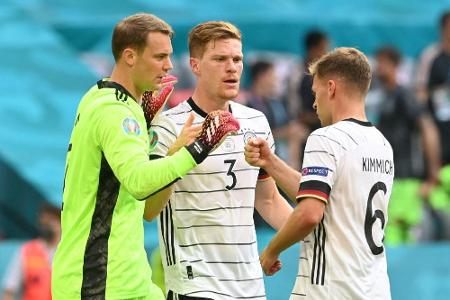Ballack bringt Kimmich als DFB-Kapitän ins Gespräch Ballack bringt Kimmich als DFB-Kapitän ins Gespräch