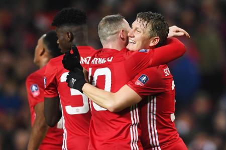 Bei United lief es dagegen nicht mehr rund für Schweinsteiger. Der neue Trainer José Mourinho setzte nicht auf den alternden...