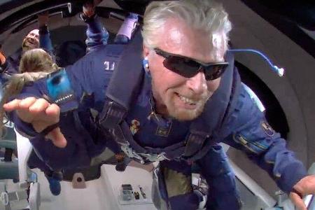 Richard Branson ist in einer 