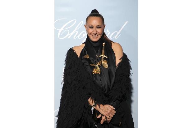 ...Designerin Donna Karan, die auf die Vorwürfe gegen den Produzenten angesprochen wurde. Ihre Antwort ließ jedoch einiges z...