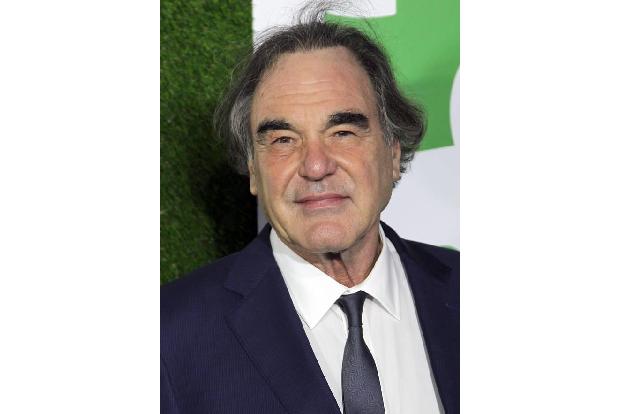 ...äußerte sich Regisseur Oliver Stone, der sich bis zum Ausgang der Verfahren gegen Harvey Weinstein nicht über den Produze...