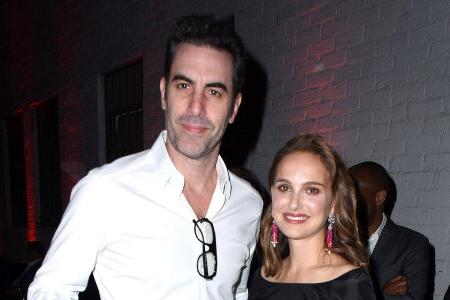 Natalie Portman und Sacha Baron Cohen schipperten in Australien an der Grenze des Erlaubten. Natalie Portman und Sacha Baron Cohen schipperten in Australien an der Grenze des Erlaubten.