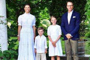 Prinzessin Estelle und Prinz Oscar verzaubern bei Konzertbesuch