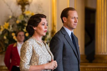 Ab Staffel drei übernehmen Olivia Colman und Tobias Menzies die Rollen von der Queen und ihrem Prinzgemahl und bringen ihre ...