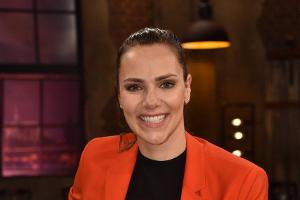Zweites Kind für TV-Star: Esther Sedlaczek ist schwanger
