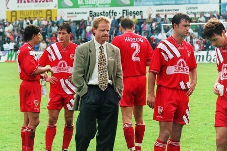 Ausdauer ist bei der Pokal-Überraschung der Saison 1995/96 gefragt: Die Amateure aus Sandhausen schlagen den VfB Stuttgart i...