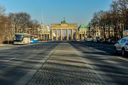 Platz 6 Berlin: Natürlich darf auch die Hauptstadt nicht fehlen. Ein gewisser Hang zur Verspätung ist nicht von der Hand zu ...